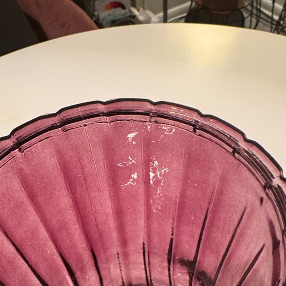 Chic Amethyst Glass Vase - Picture 2 of 6